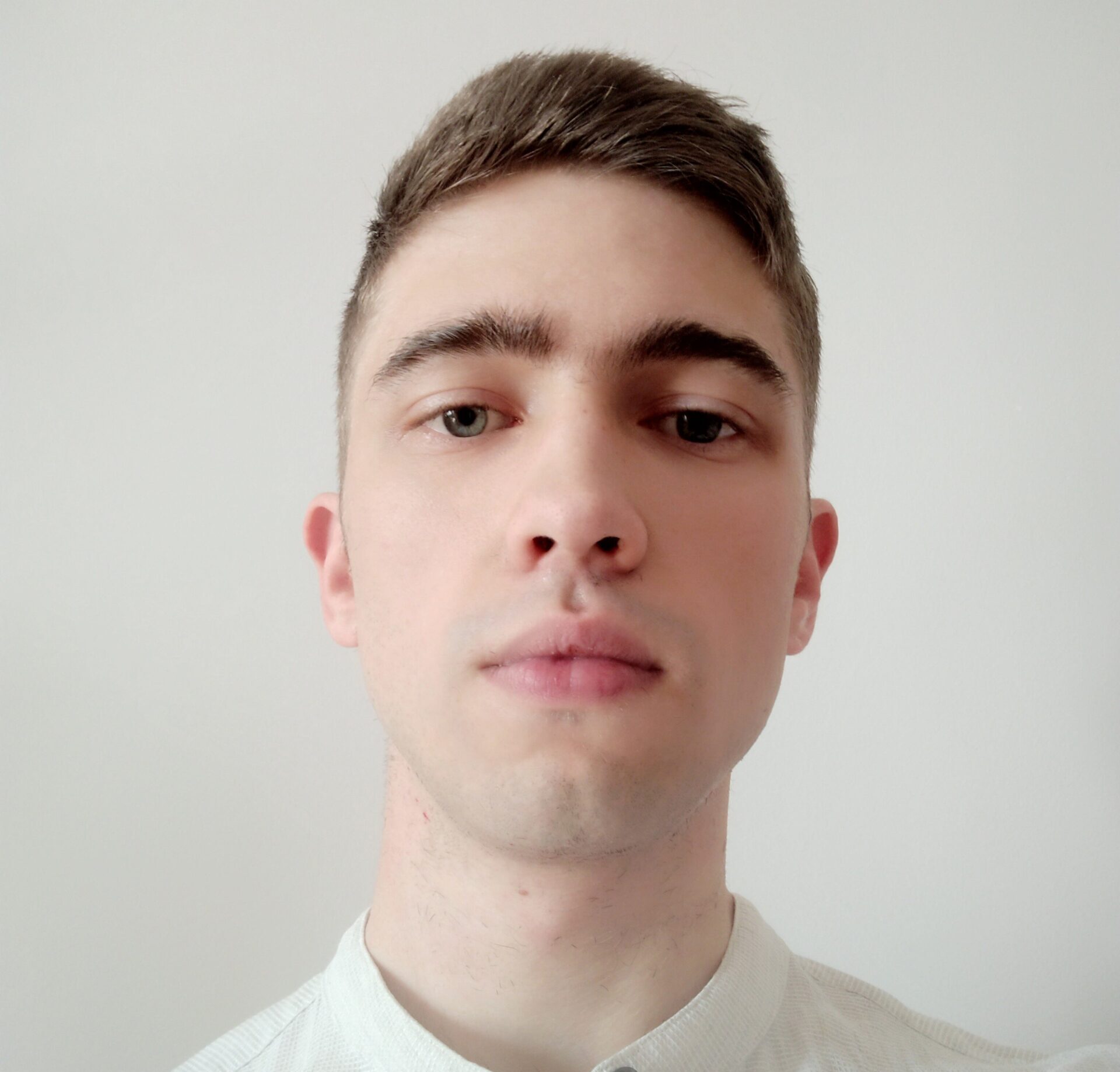 Андрій Урста